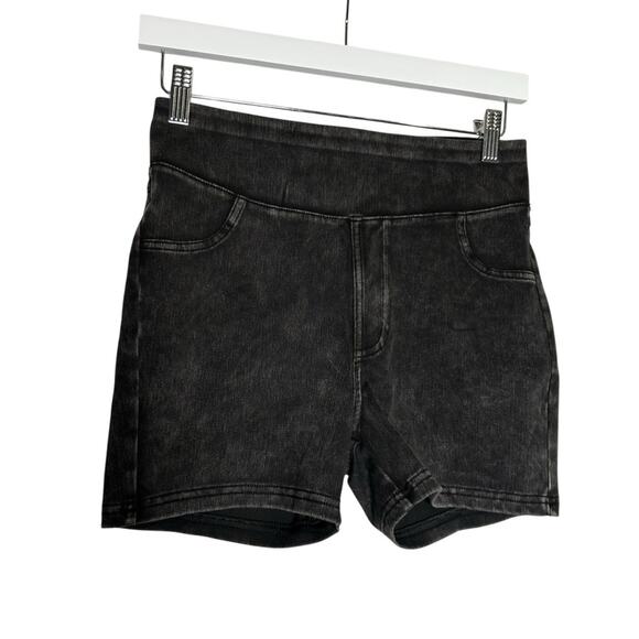 Halara Black Denim Style Elastic Waist Pull On Shorts Size Small - Picture 1 of 3